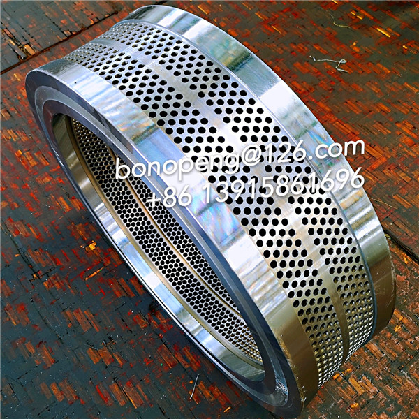 Wood pellet die 560.jpg